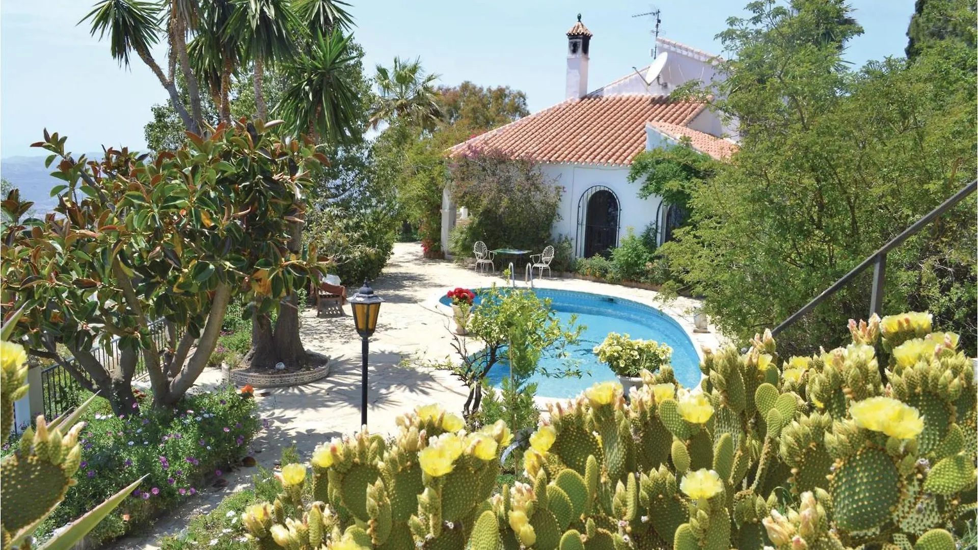Beautiful Home In Algarrobo With Wifi 0*,  İspanya